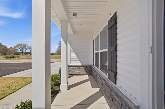 109 Backwoods LN, Moyock, NC 27958