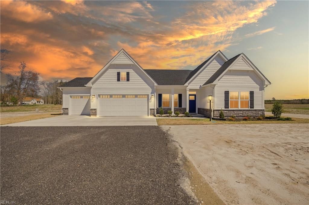 109 Backwoods LN, Moyock, NC 27958