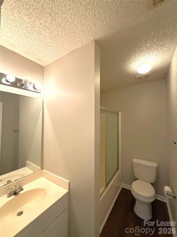 1601 Elk Creek Court, Charlotte, NC 28214