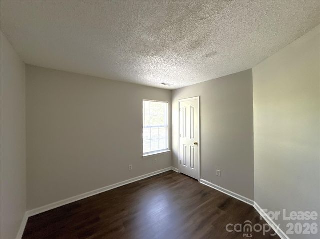 1601 Elk Creek Court, Charlotte, NC 28214