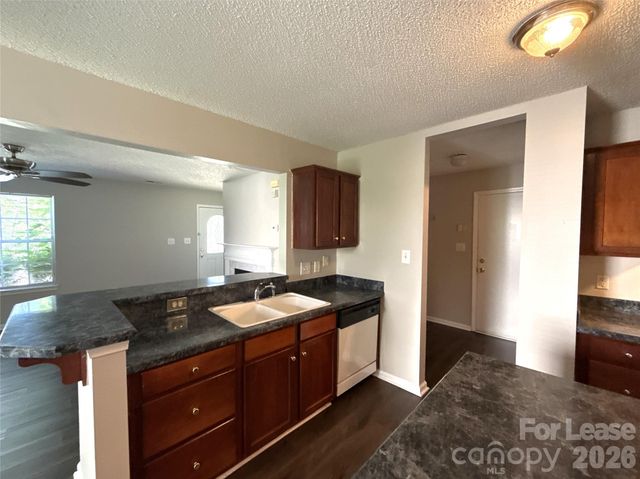 1601 Elk Creek Court, Charlotte, NC 28214