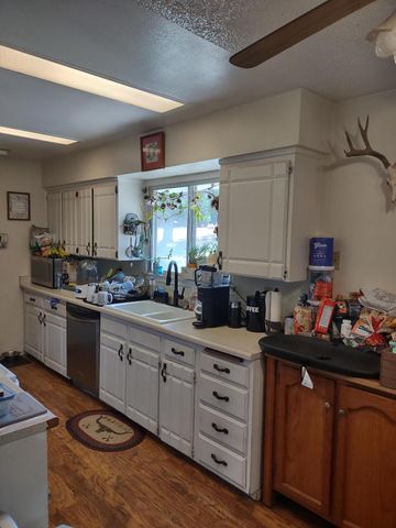 17185 Bowman Road, Cottonwood, CA 96022