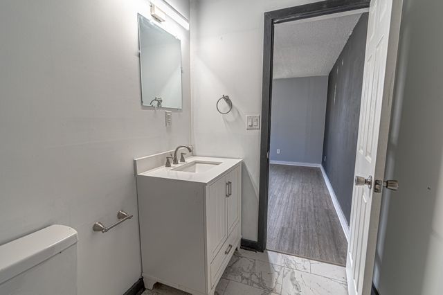 810 Central Ave, Clarksville, TN 37040