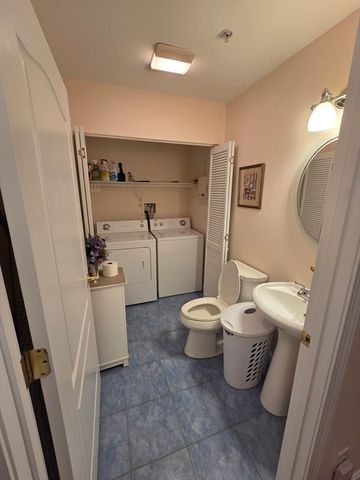 968 Geraldine St 1A, New Bedford, MA 02740