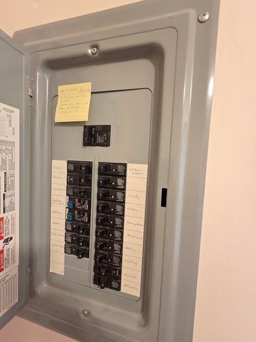 968 Geraldine St 1A, New Bedford, MA 02740