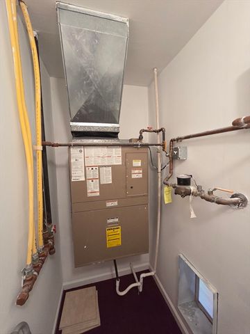 968 Geraldine St 1A, New Bedford, MA 02740