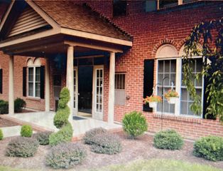 968 Geraldine St 1A, New Bedford, MA 02740