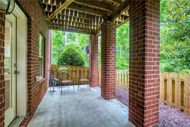 5010 Manchester Circle, Roswell, GA 30075
