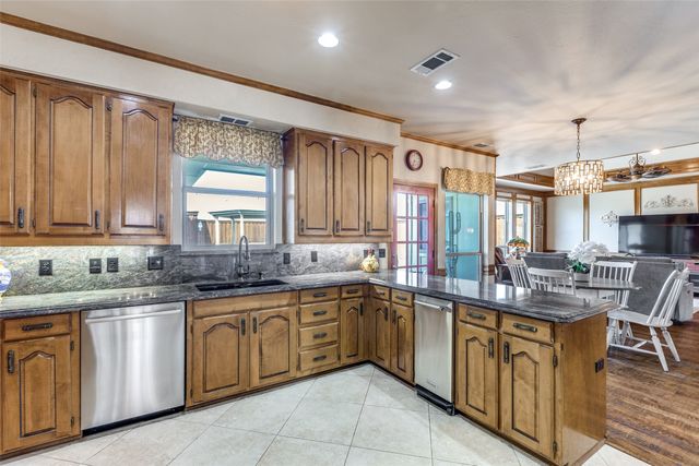 3409 Louis Drive, Plano, TX 75023