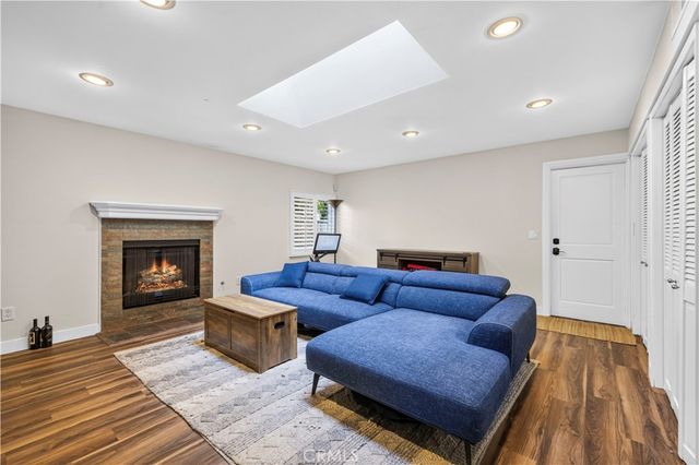 5943 Salamea Avenue, Woodland Hills, CA 91367