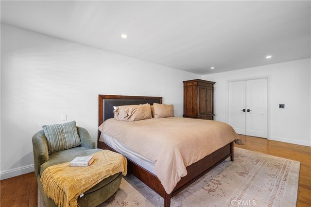 5943 Salamea Avenue, Woodland Hills, CA 91367