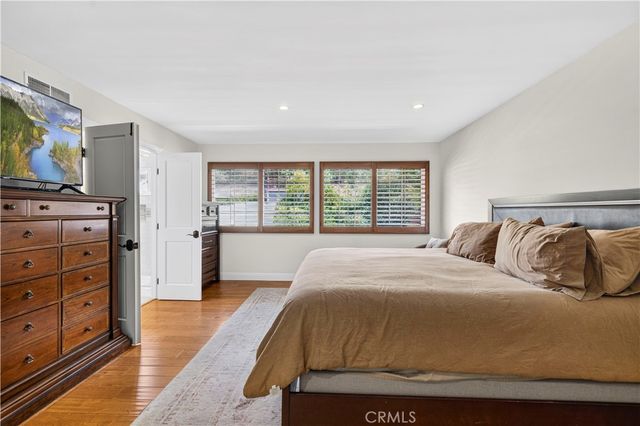 5943 Salamea Avenue, Woodland Hills, CA 91367