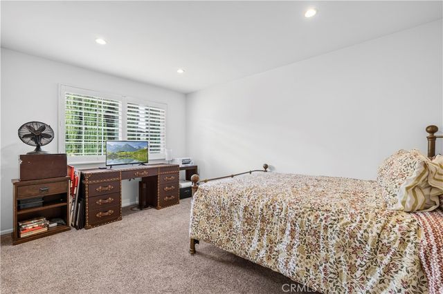 5943 Salamea Avenue, Woodland Hills, CA 91367