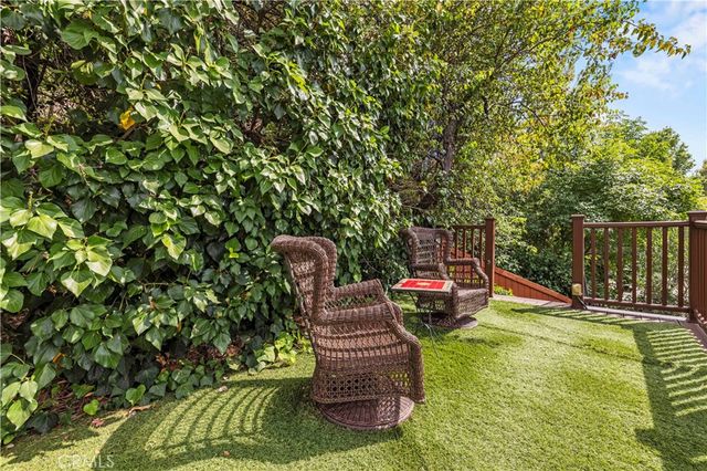 5943 Salamea Avenue, Woodland Hills, CA 91367