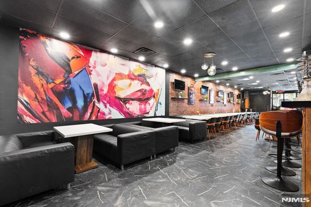 246 Mulberry Street, Newark, NJ 07102