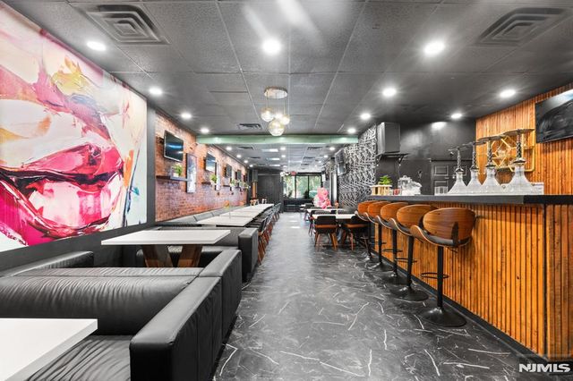 246 Mulberry Street, Newark, NJ 07102