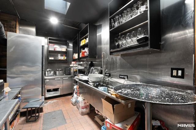 246 Mulberry Street, Newark, NJ 07102