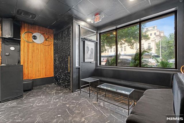 246 Mulberry Street, Newark, NJ 07102