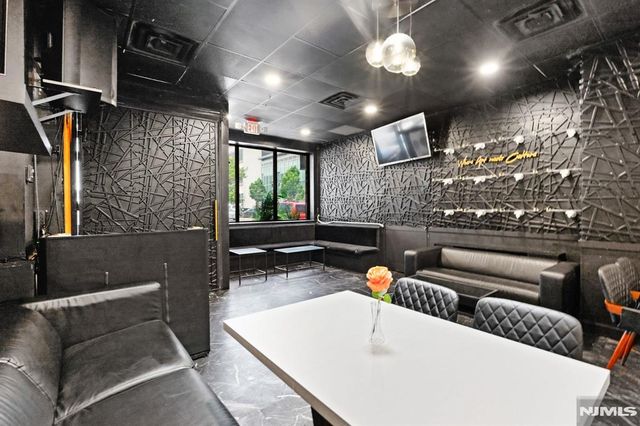 246 Mulberry Street, Newark, NJ 07102