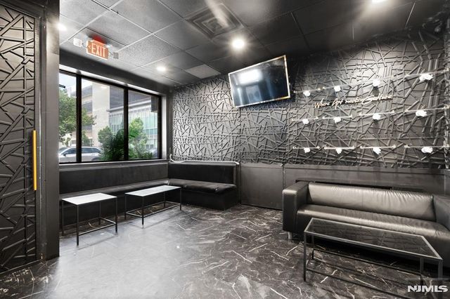 246 Mulberry Street, Newark, NJ 07102
