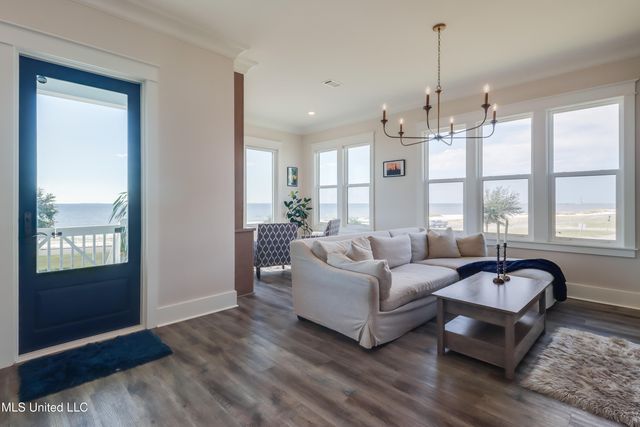4731 W Beach Boulevard, Gulfport, MS 39501