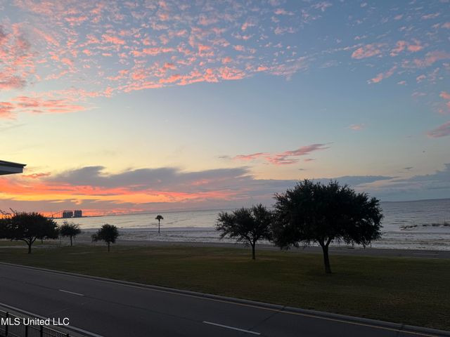 4731 W Beach Boulevard, Gulfport, MS 39501