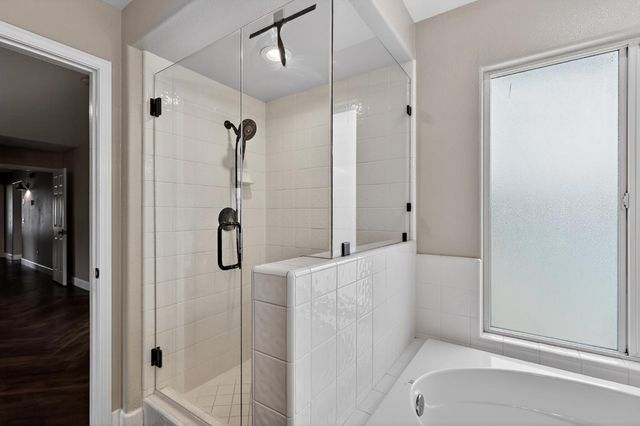 724 Robin Dr, Merced, CA 95340