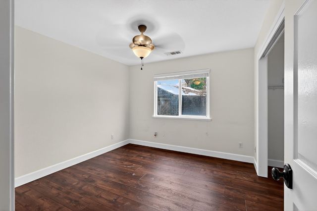 724 Robin Dr, Merced, CA 95340