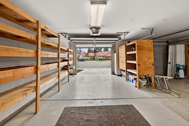 724 Robin Dr, Merced, CA 95340