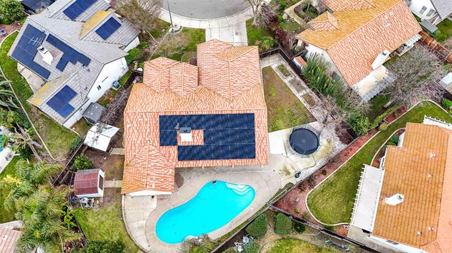 724 Robin Dr, Merced, CA 95340