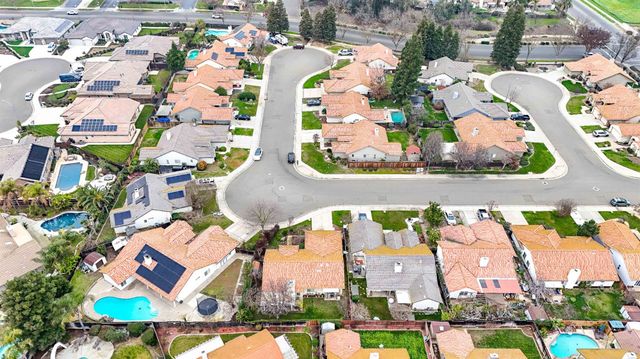 724 Robin Dr, Merced, CA 95340