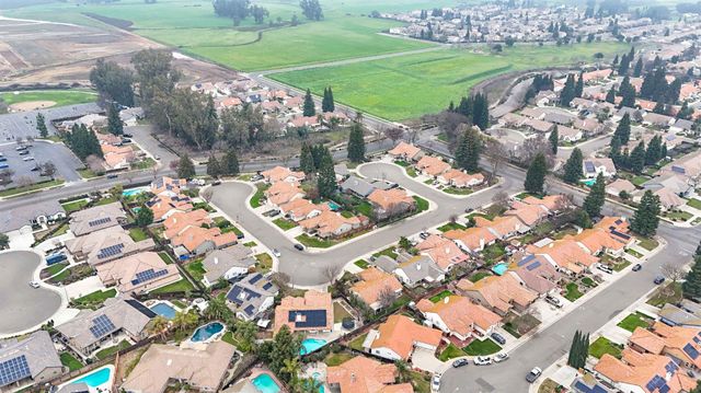 724 Robin Dr, Merced, CA 95340