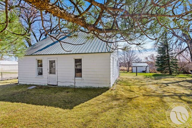 402 Second Avenue W, Ryegate, MT 59074