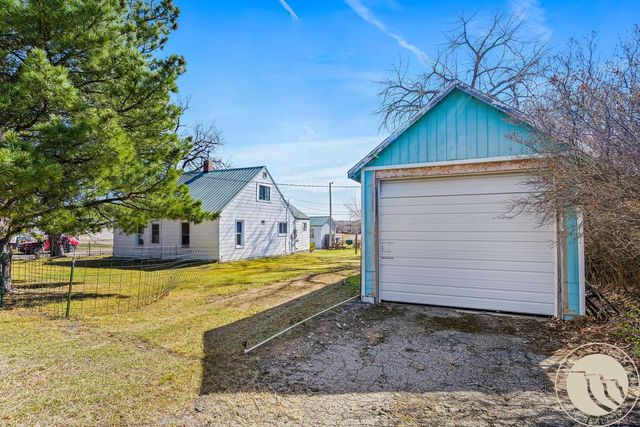 402 Second Avenue W, Ryegate, MT 59074
