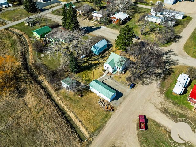 402 Second Avenue W, Ryegate, MT 59074