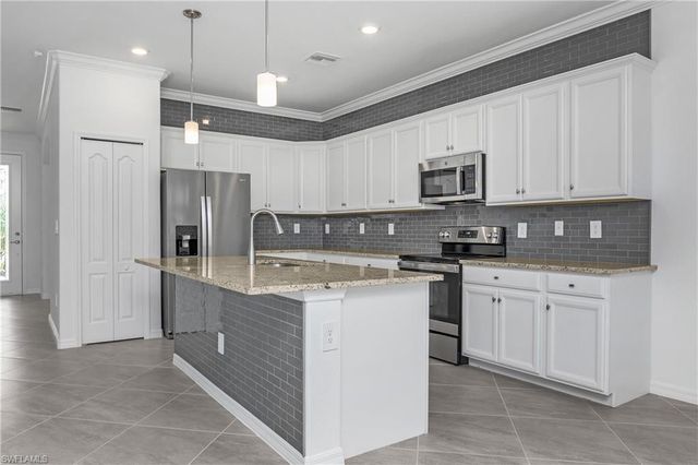 19512 Deming LN, Estero, FL 33928