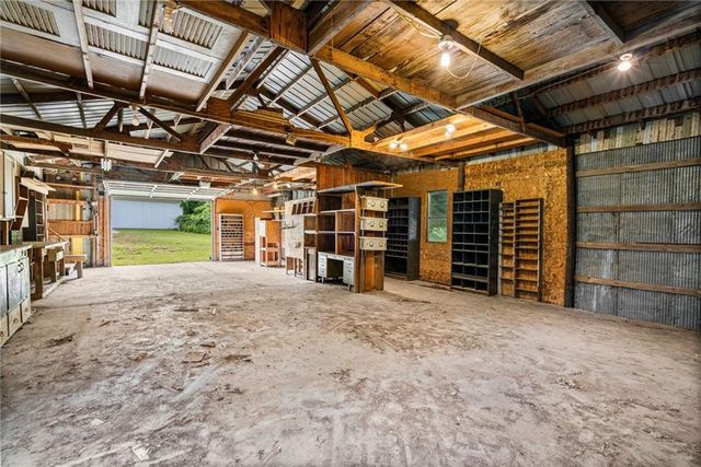503 Hallar Avenue, Gower, MO 64454