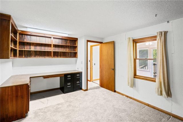 503 Hallar Avenue, Gower, MO 64454