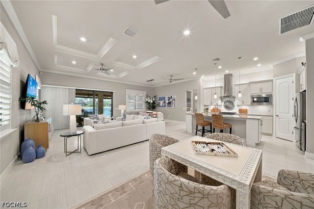 7564 Winding Cypress DR, Naples, FL 34114