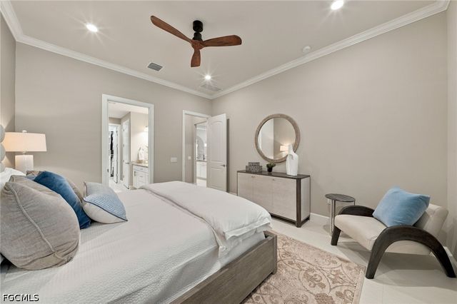7564 Winding Cypress DR, Naples, FL 34114