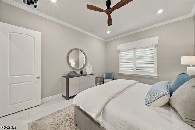 7564 Winding Cypress DR, Naples, FL 34114