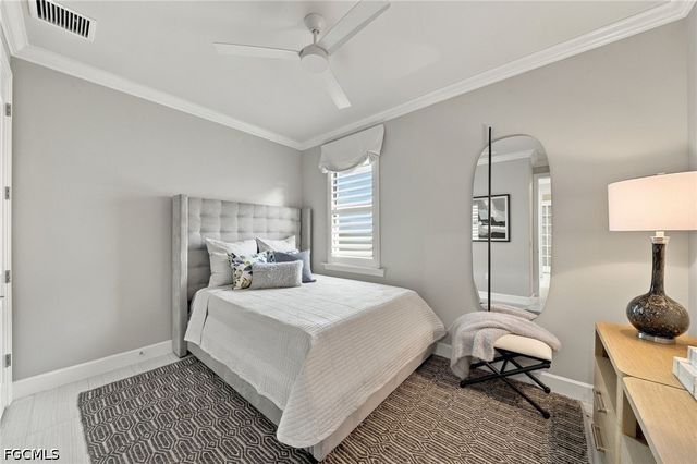 7564 Winding Cypress DR, Naples, FL 34114