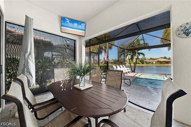 7564 Winding Cypress DR, Naples, FL 34114