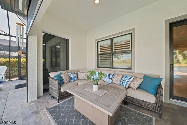 7564 Winding Cypress DR, Naples, FL 34114