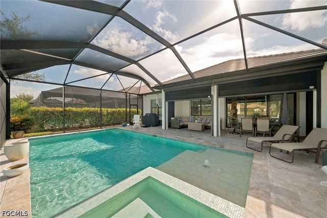 7564 Winding Cypress DR, Naples, FL 34114