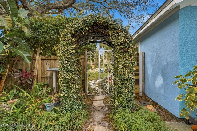 2019 ROSEWOOD Drive, Neptune Beach, FL 32266