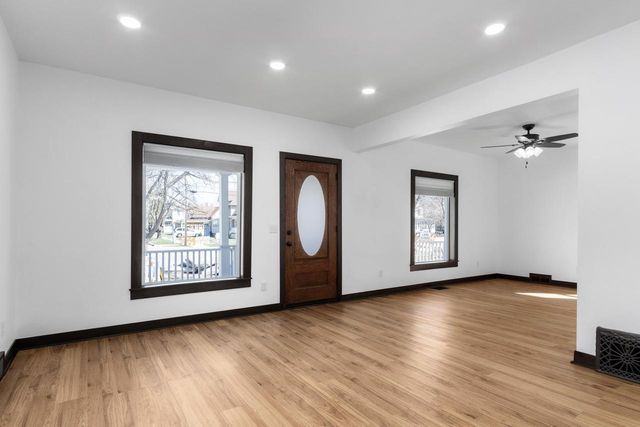 648 E Main Street, Reedsburg, WI 53959