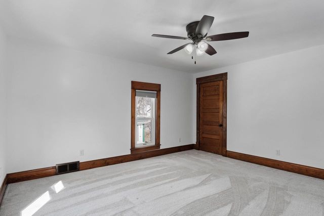 648 E Main Street, Reedsburg, WI 53959