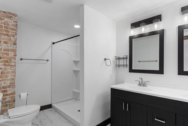 648 E Main Street, Reedsburg, WI 53959