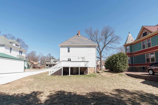 648 E Main Street, Reedsburg, WI 53959